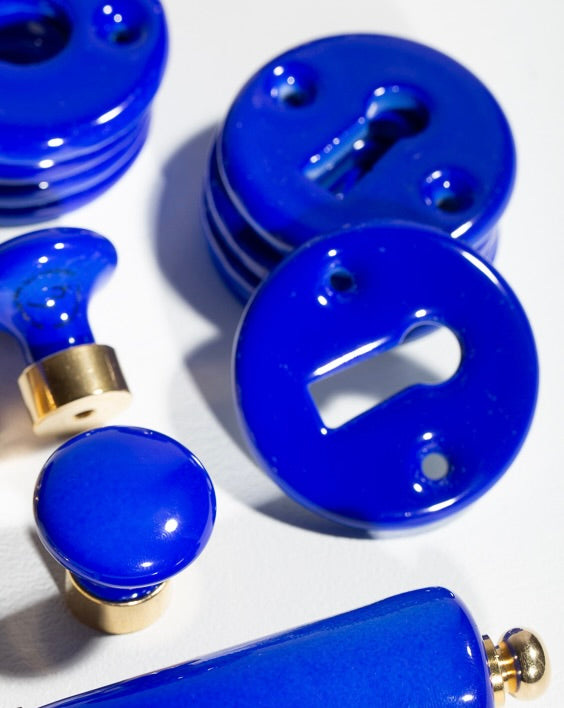 Rosace serrure Clé L en porcelaine Bleu vif