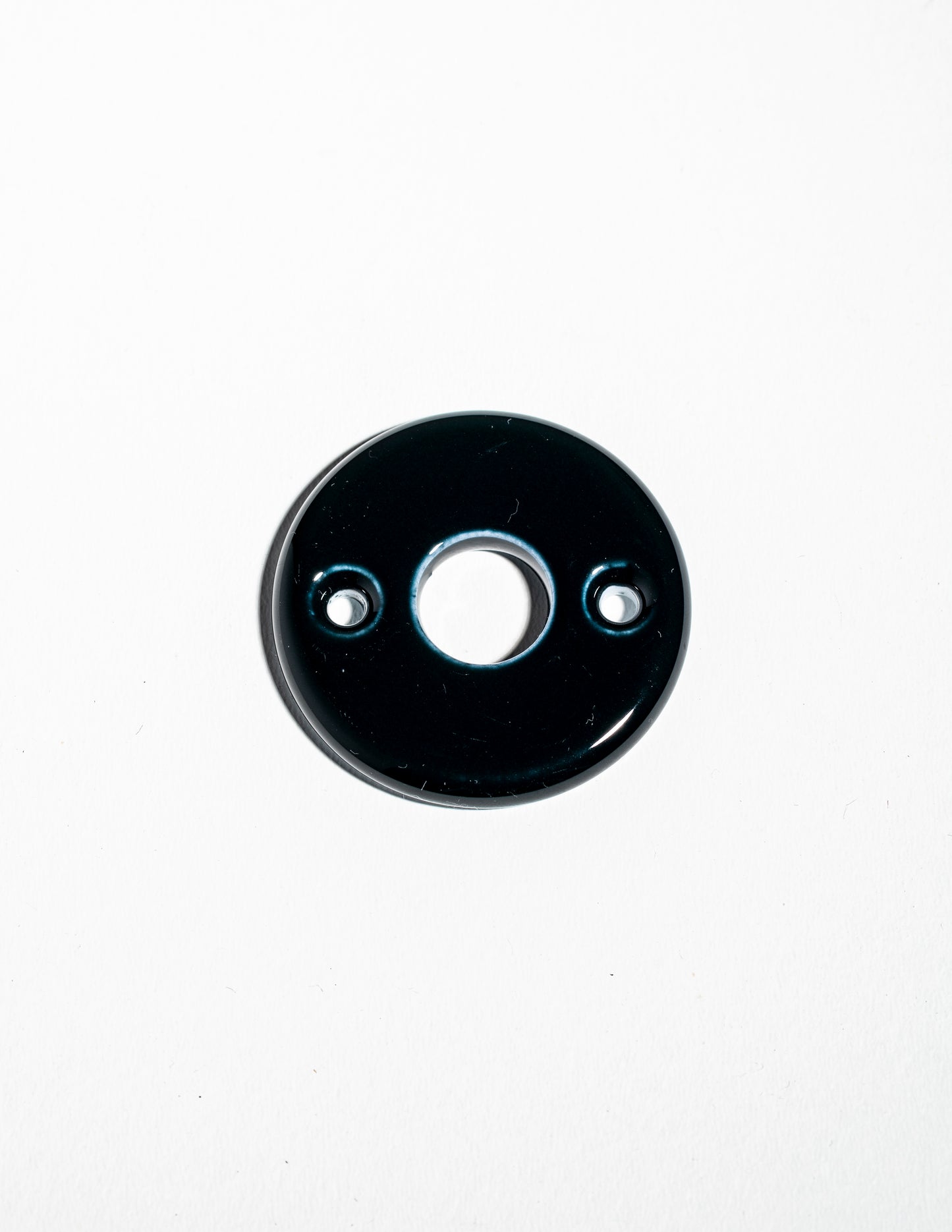 Rosace de poignée en porcelaine noir brillant