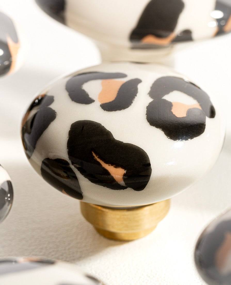 Bouton de porte rond en porcelaine léopard
