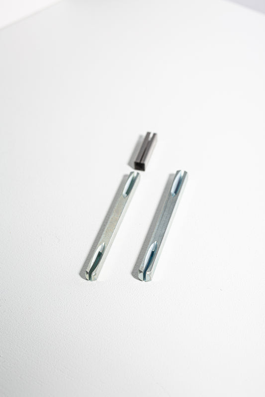 Tige carrée fendue - Système vis pointeau