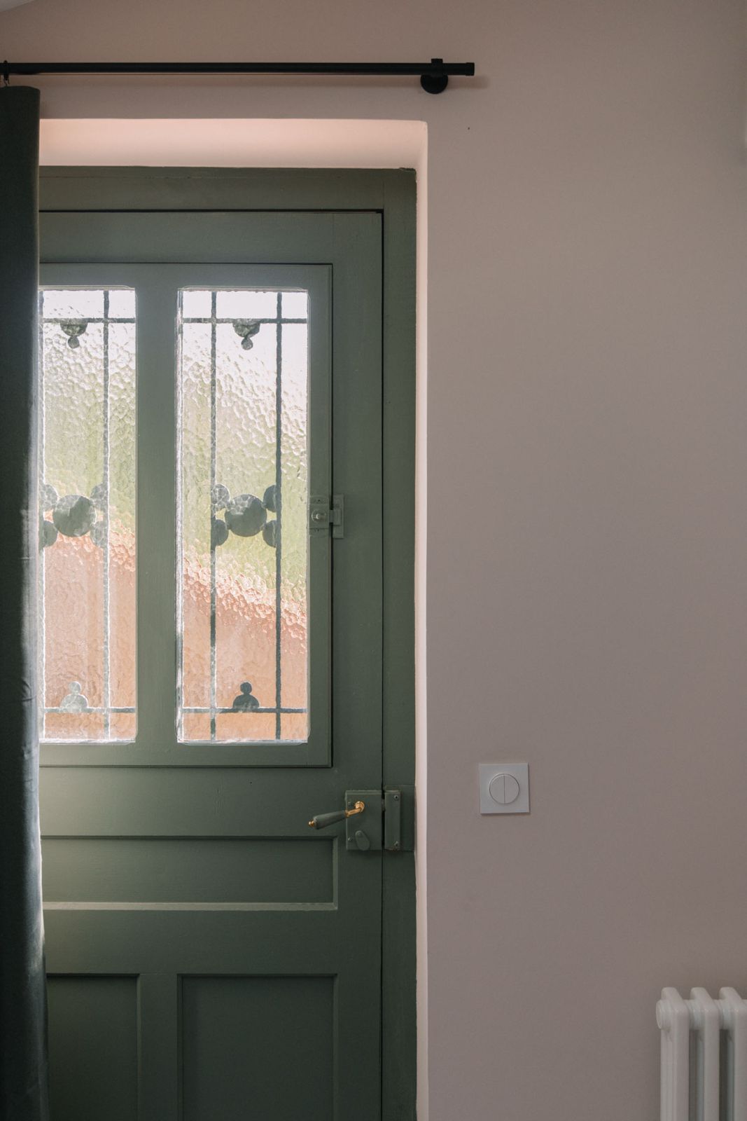 Lois's door look