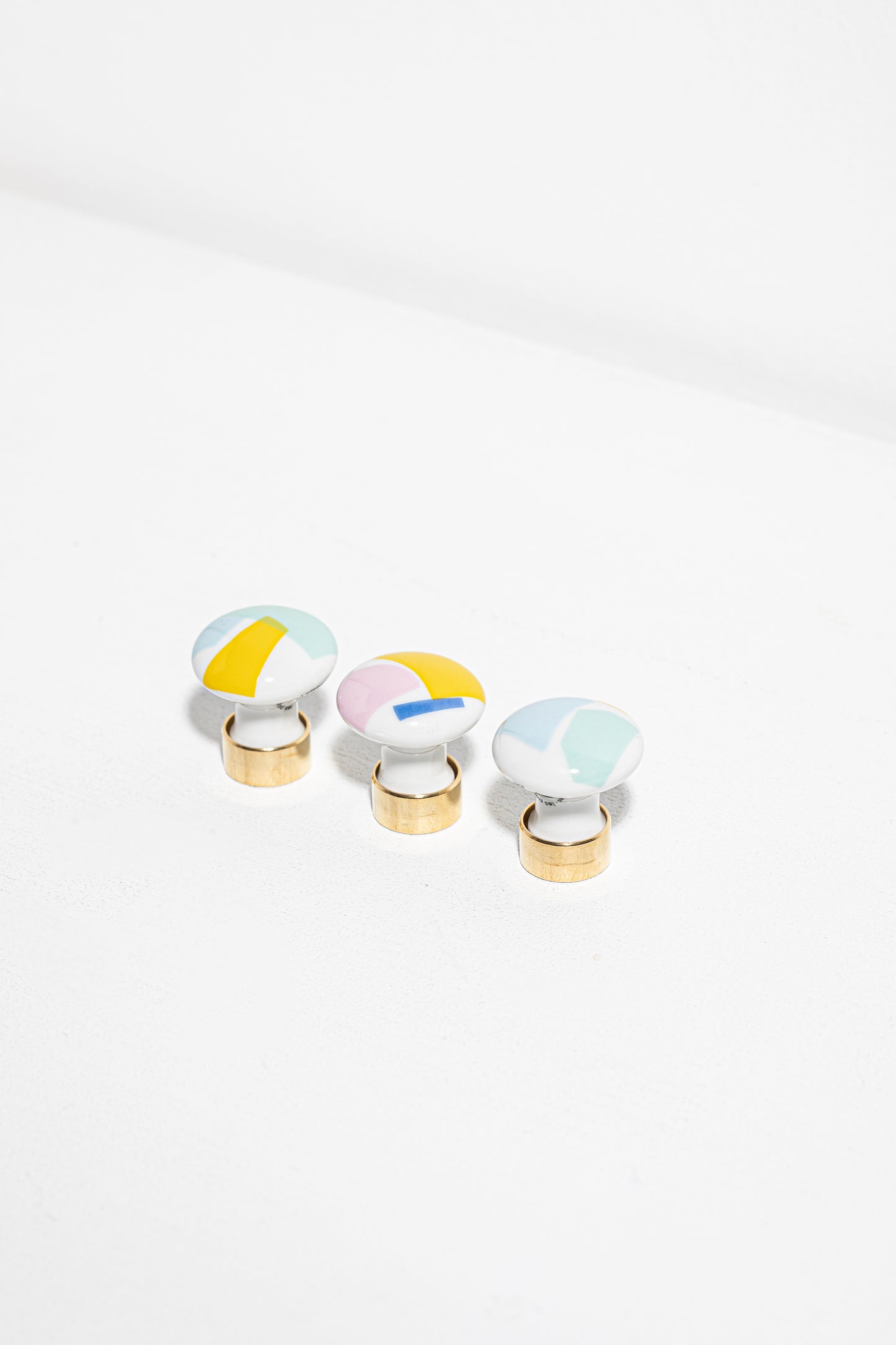 Bouton de meuble en porcelaine Collage Couleurs